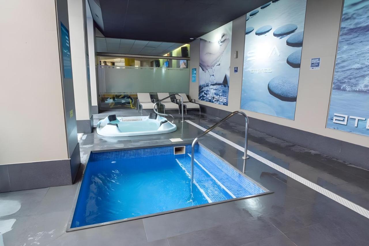 Apartamentos Benalbeach Беналмадена Екстериор снимка